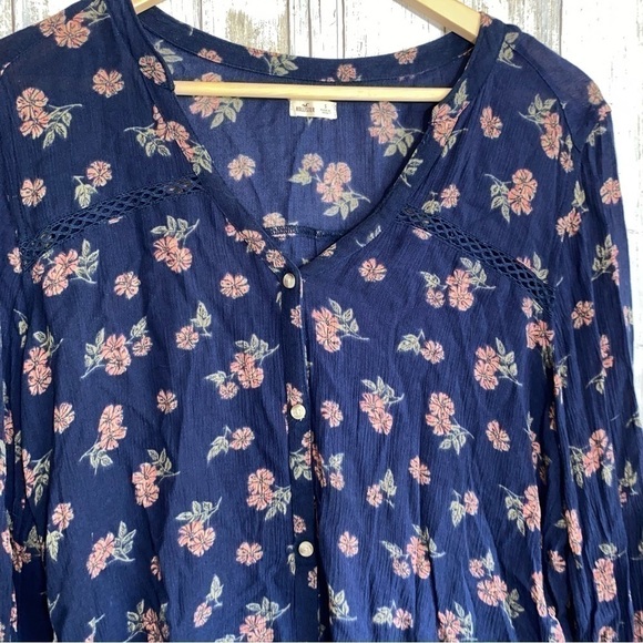 Hollister Navy Floral Button Down High Low Blouse - Picture 5 of 6